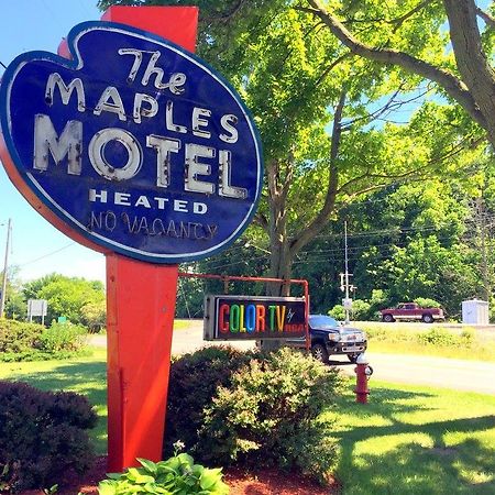 Maples Motel Сандаски Экстерьер фото